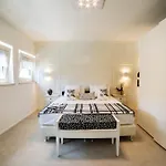 Riviera Carducci 4*