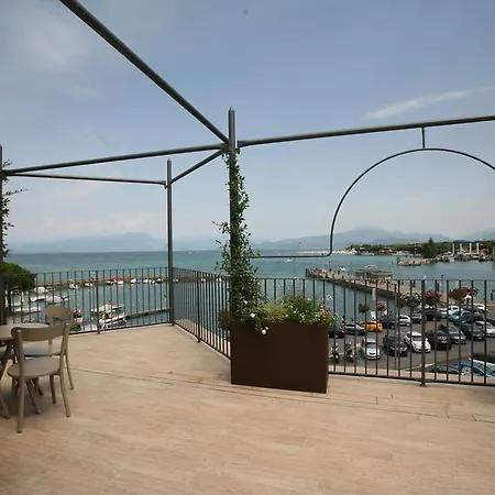Riviera Carducci 4*