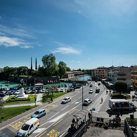 Riviera Carducci Vendégház